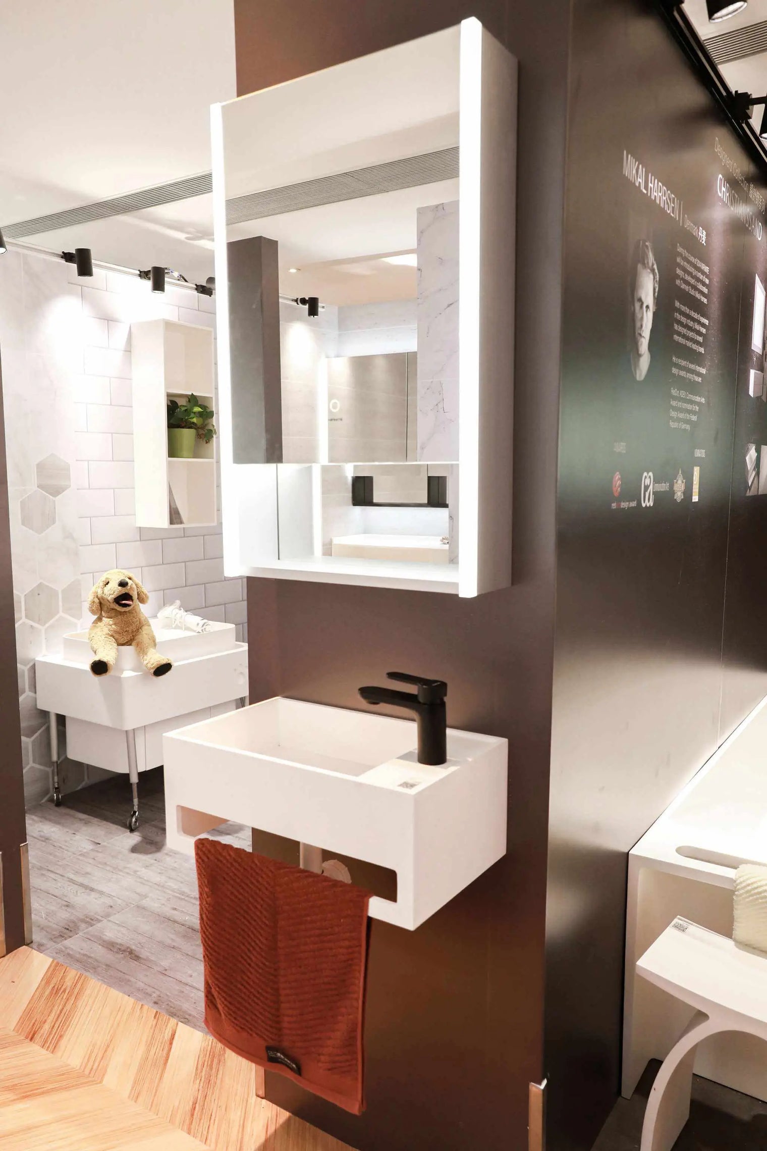 Pure WM 50L-WALL MOUNT WASHBASINS-訂造一體無縫洗手盆,Tailor made Washbasins,waterbasin hk, 浴室物料,浴室裝修,訂造洗手盆,浴室翻新,Bathroomware ,Bespoke bathroom,浴室配件,訂造浴室潔具,訂造浴室傢俬,香港 浴室設計 公司,best custom bathroom furniture HK, Infinite Bath