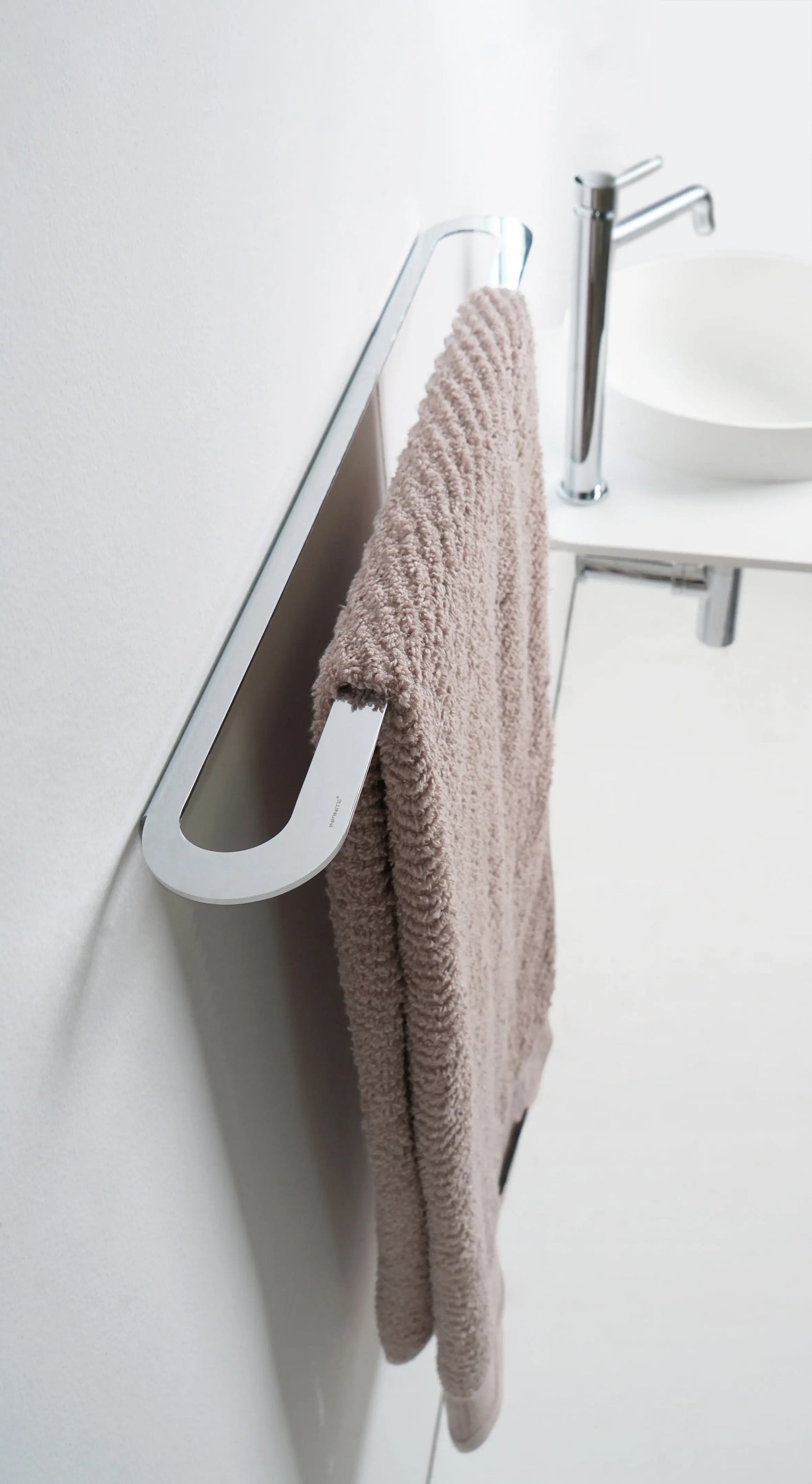 BARN Towel Rail 60-Towel Rails & Towel Rings-high-end bathtub showroom Hong Kong, Infinite Bath, Infinite Showroom, mirror cabinet,Bathtub details, Bathroom Accessories,bathroom solid surface, bathroom tailor,bathroom furniture, 浴室物料,浴室配件,浴缸香港, Bathroomware ,Bespoke bathroom,洗手盤 訂造,Cloakroom,Vanities, Mirrors,Bathroom Furniture, 浴室裝修,浴室 櫃 訂造