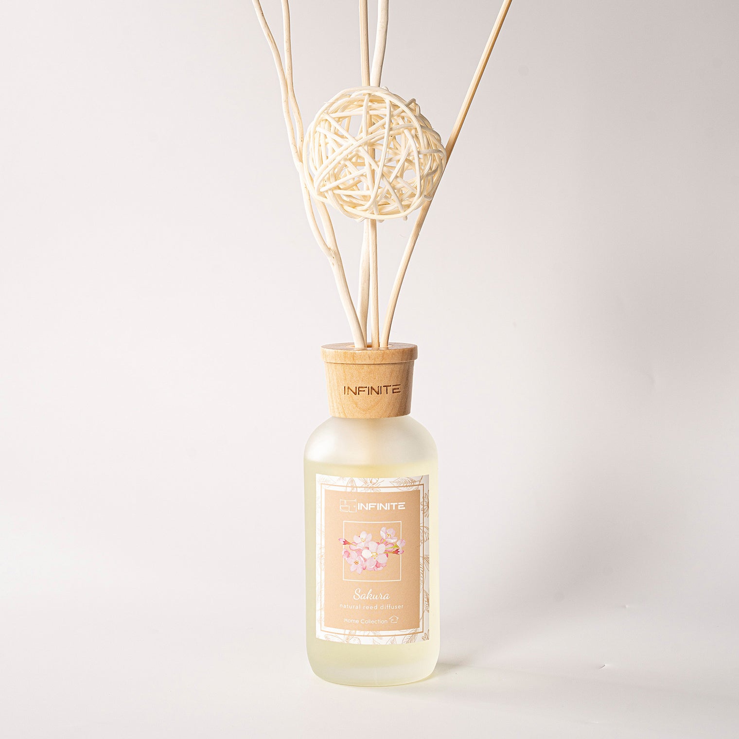 Flower Scents,INFINITE BATH,Aroma Diffuser,浴室廁所消臭,洗手間香薰,bathroom diffuser, toilet diffuser, bespoke bathroom hk,浴室擴香, 香港浴室設計, bathroom design hong kong