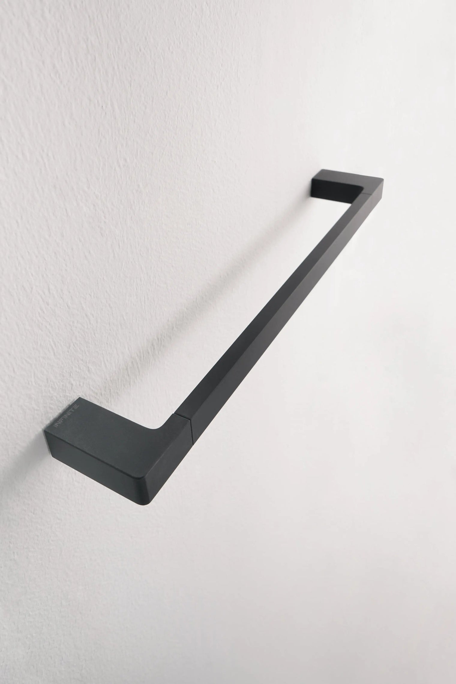 WIEN Towel Rail 60-Towel Rails & Towel Rings-high-end bathtub showroom Hong Kong, Infinite Bath, Infinite Showroom, mirror cabinet,Bathtub details, Bathroom Accessories,bathroom solid surface, bathroom tailor,bathroom furniture, 浴室物料,浴室配件,浴缸香港, Bathroomware ,Bespoke bathroom,洗手盤 訂造,Cloakroom,Vanities, Mirrors,Bathroom Furniture, 浴室裝修,浴室 櫃 訂造