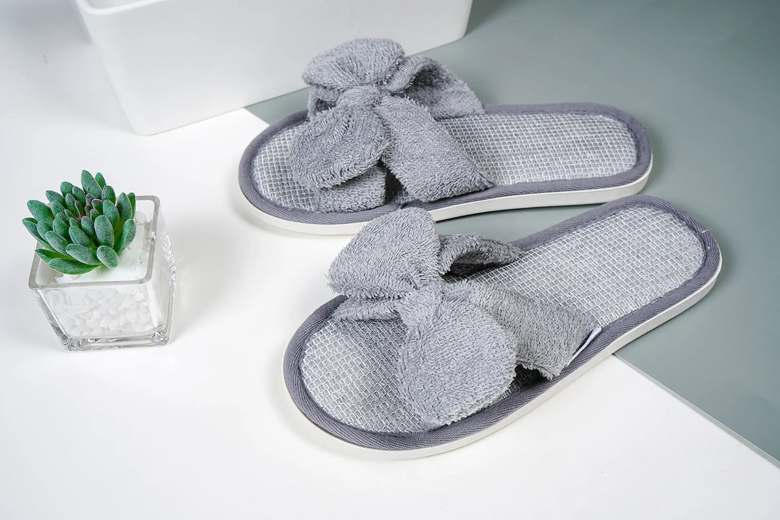 577 Charcoal Bathroom Slippers-Bath & Body-INFINITE-訂造洗手盆,浴室翻新, small size bathtubs, custom-made bathtub HK,freestanding bathtub Hong Kong, 獨立式 浴缸 香港, premium bathtub brands HK, Where to buy bathtubs in Hong Kong, best custom bathroom furniture HK, Infinite Bath, Infinite浴缸, Cloakroom,Vanities, Mirrors,Bathroom Furniture, 浴室裝修,浴室 櫃 訂造