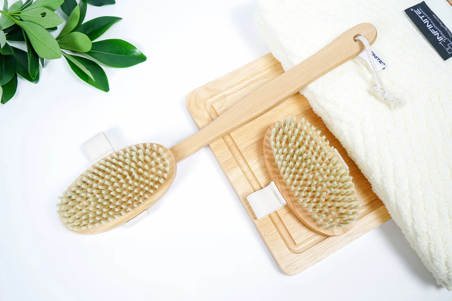 582 Wooden Bath Brush-Bath & Body-INFINITE-訂造洗手盆,浴室翻新, small size bathtubs, custom-made bathtub HK,freestanding bathtub Hong Kong, 獨立式 浴缸 香港, premium bathtub brands HK, Where to buy bathtubs in Hong Kong, best custom bathroom furniture HK, Infinite Bath, Infinite浴缸, Cloakroom,Vanities, Mirrors,Bathroom Furniture, 浴室裝修,浴室 櫃 訂造