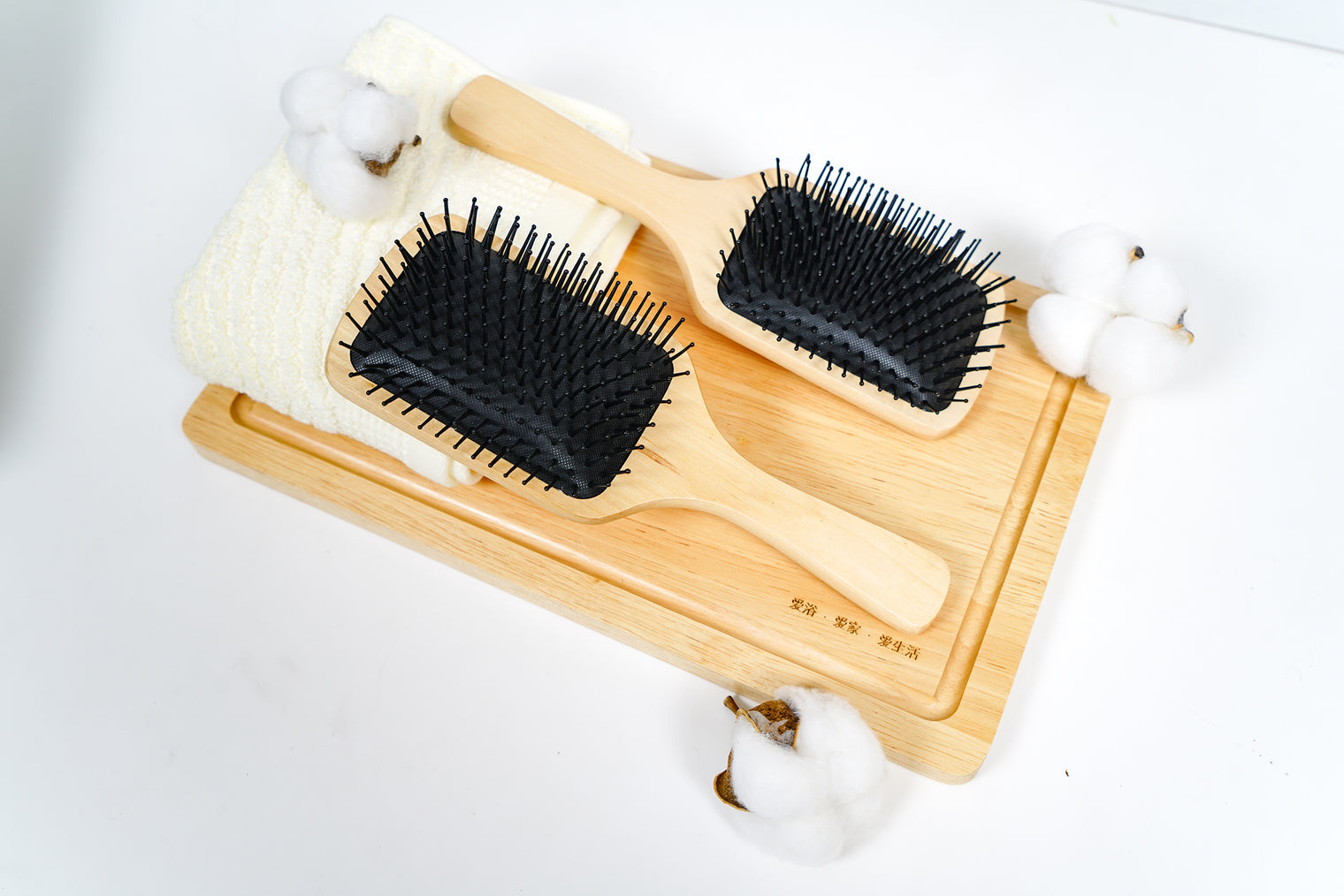 583 Wooden Hairbrush-Bath & Body-INFINITE-訂造洗手盆,浴室翻新, small size bathtubs, custom-made bathtub HK,freestanding bathtub Hong Kong, 獨立式 浴缸 香港, premium bathtub brands HK, Where to buy bathtubs in Hong Kong, best custom bathroom furniture HK, Infinite Bath, Infinite浴缸, Cloakroom,Vanities, Mirrors,Bathroom Furniture, 浴室裝修,浴室 櫃 訂造