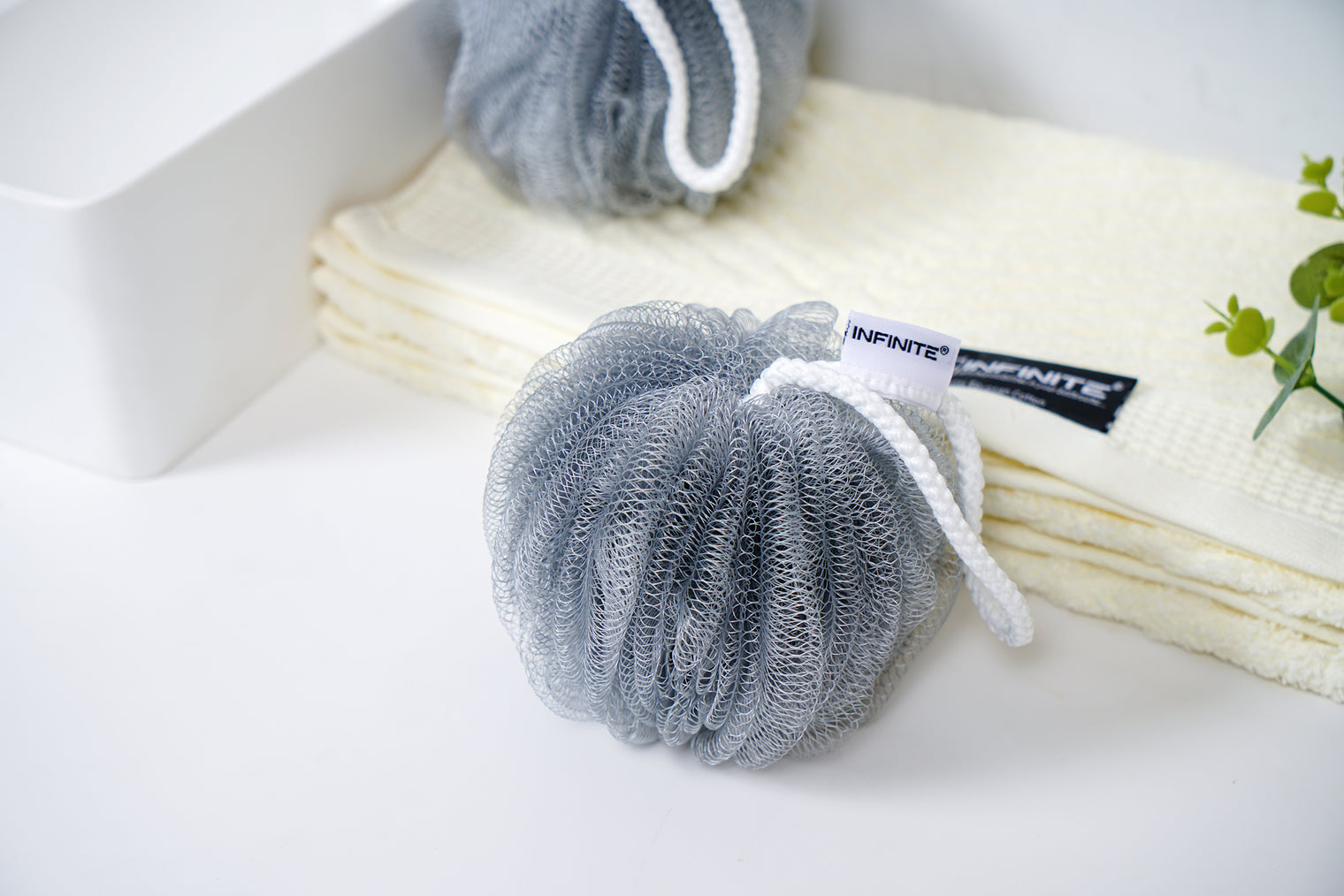 588 Loofah-Charcoal Bath Sponge-Bath & Body-INFINITE-訂造洗手盆,浴室翻新, small size bathtubs, custom-made bathtub HK,freestanding bathtub Hong Kong, 獨立式 浴缸 香港, premium bathtub brands HK, Where to buy bathtubs in Hong Kong, best custom bathroom furniture HK, Infinite Bath, Infinite浴缸, Cloakroom,Vanities, Mirrors,Bathroom Furniture, 浴室裝修,浴室 櫃 訂造