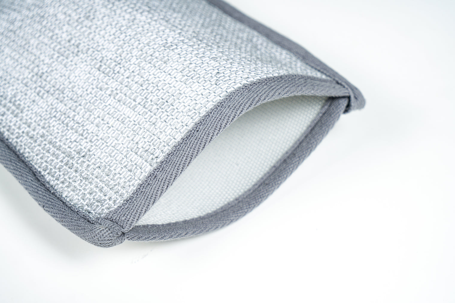 599 Charcoal Bath Body Mittens-Bath & Body-INFINITE-訂造洗手盆,浴室翻新, small size bathtubs, custom-made bathtub HK,freestanding bathtub Hong Kong, 獨立式 浴缸 香港, premium bathtub brands HK, Where to buy bathtubs in Hong Kong, best custom bathroom furniture HK, Infinite Bath, Infinite浴缸, Cloakroom,Vanities, Mirrors,Bathroom Furniture, 浴室裝修,浴室 櫃 訂造