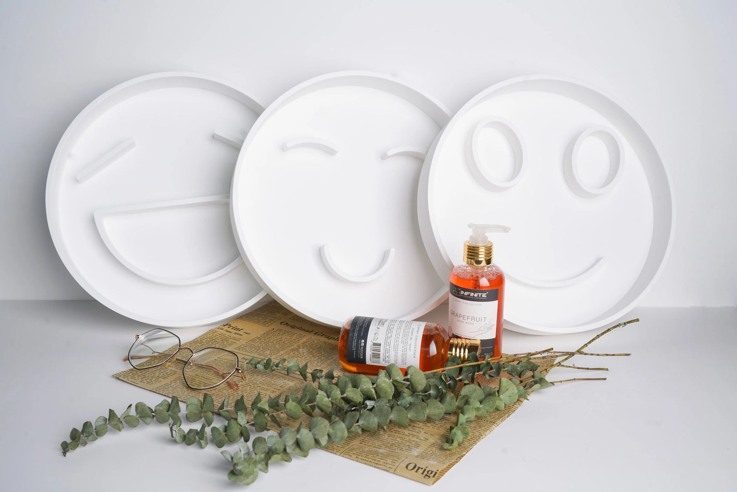 EMOJI 561 Cosmetics Tray-8050 Solid Surfaces Home-INFINITE-訂造洗手盆,浴室翻新, small size bathtubs, custom-made bathtub HK,freestanding bathtub Hong Kong, 獨立式 浴缸 香港, premium bathtub brands HK, Where to buy bathtubs in Hong Kong, best custom bathroom furniture HK, Infinite Bath, Infinite浴缸, Cloakroom,Vanities, Mirrors,Bathroom Furniture, 浴室裝修,浴室 櫃 訂造