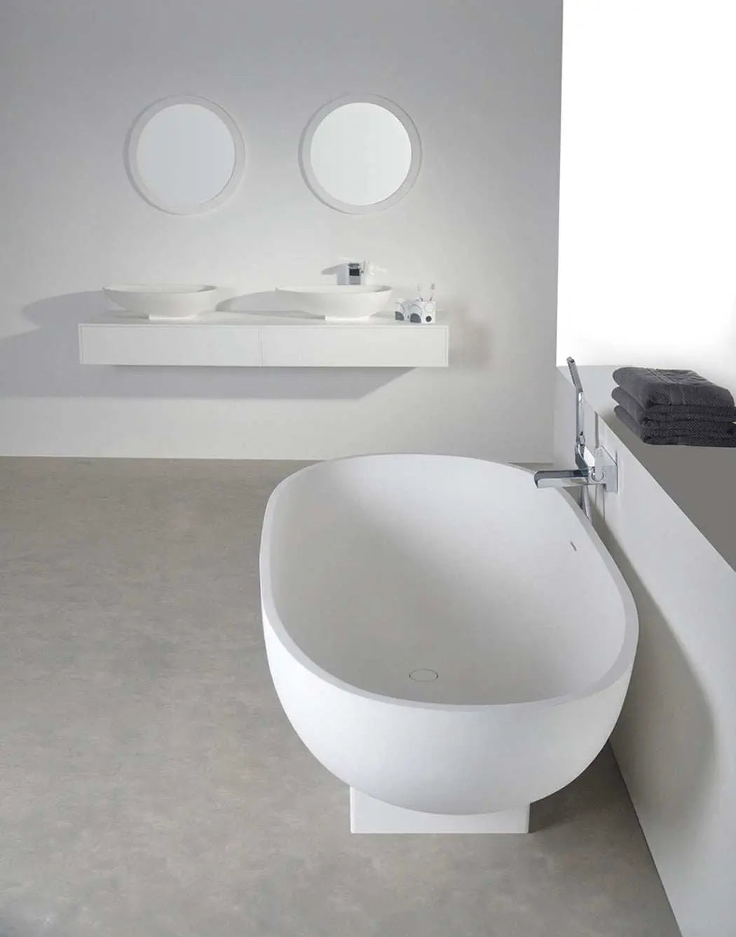 Firenze 180-BATHTUBS-INFINITE-訂造洗手盆,浴室翻新, small size bathtubs, custom-made bathtub HK,freestanding bathtub Hong Kong, 獨立式 浴缸 香港, premium bathtub brands HK, Where to buy bathtubs in Hong Kong, best custom bathroom furniture HK, Infinite Bath, Infinite浴缸, Cloakroom,Vanities, Mirrors,Bathroom Furniture, 浴室裝修,浴室 櫃 訂造