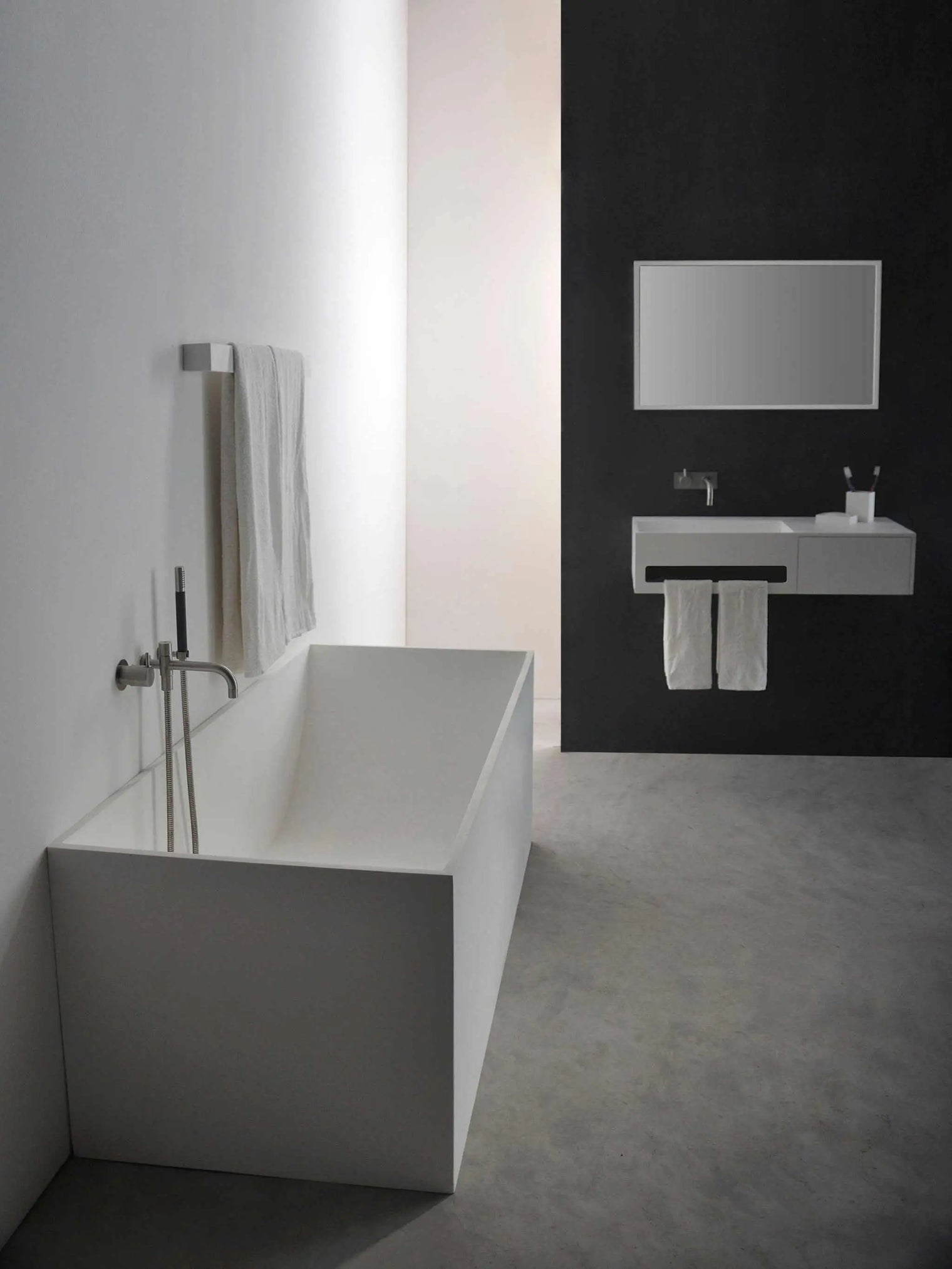 Lugano 180-BATHTUBS-INFINITE-訂造洗手盆,浴室翻新, small size bathtubs, custom-made bathtub HK,freestanding bathtub Hong Kong, 獨立式 浴缸 香港, premium bathtub brands HK, Where to buy bathtubs in Hong Kong, best custom bathroom furniture HK, Infinite Bath, Infinite浴缸, Cloakroom,Vanities, Mirrors,Bathroom Furniture, 浴室裝修,浴室 櫃 訂造