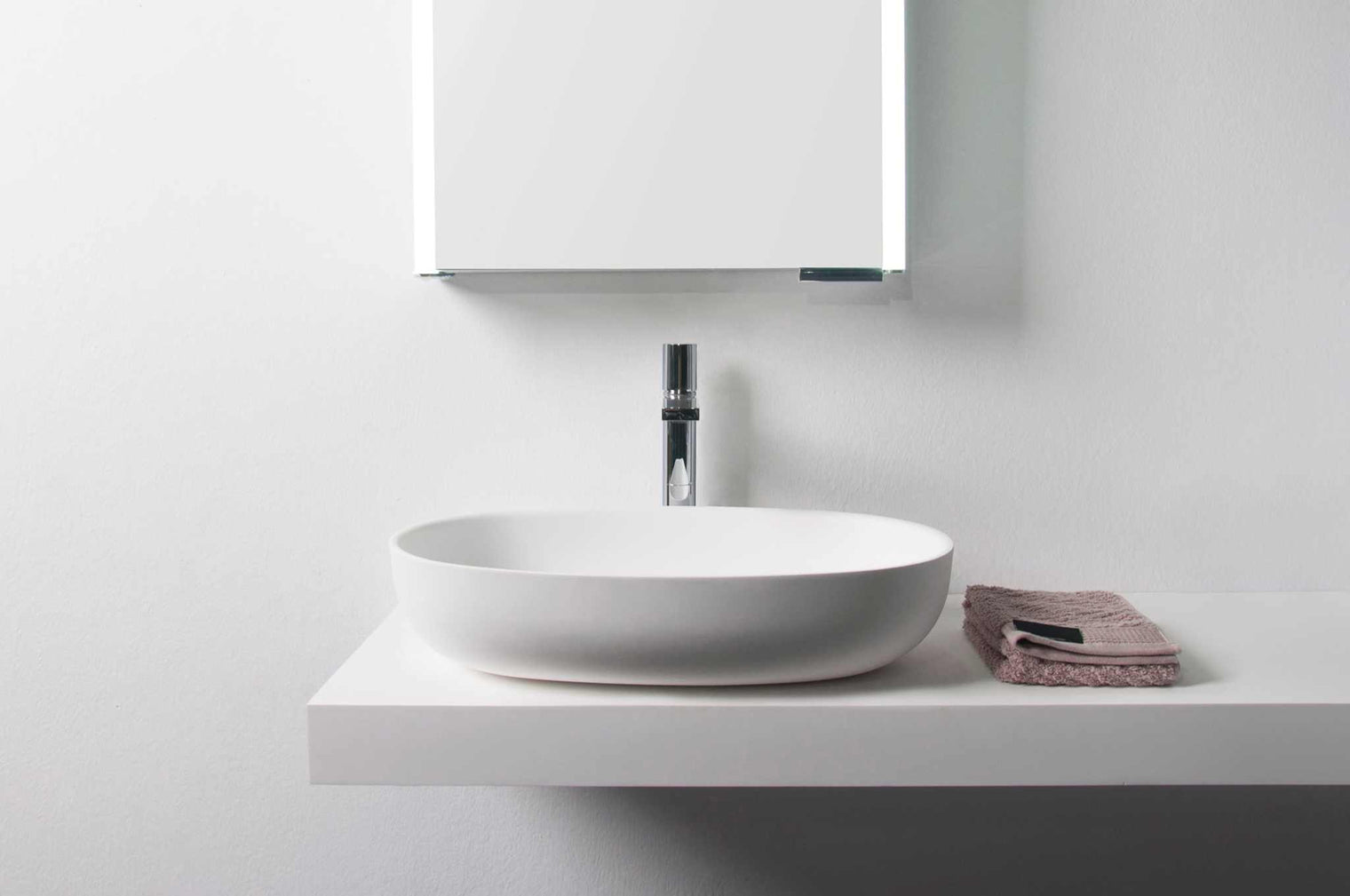 Niagara 60-OVERCOUNTER WASHBASINS-訂造一體無縫洗手盆,Tailor made Washbasins,waterbasin hk, 浴室物料,浴室裝修,訂造洗手盆,浴室翻新,Bathroomware ,Bespoke bathroom,浴室配件,訂造浴室潔具,訂造浴室傢俬,香港 浴室設計 公司,best custom bathroom furniture HK, Infinite Bath