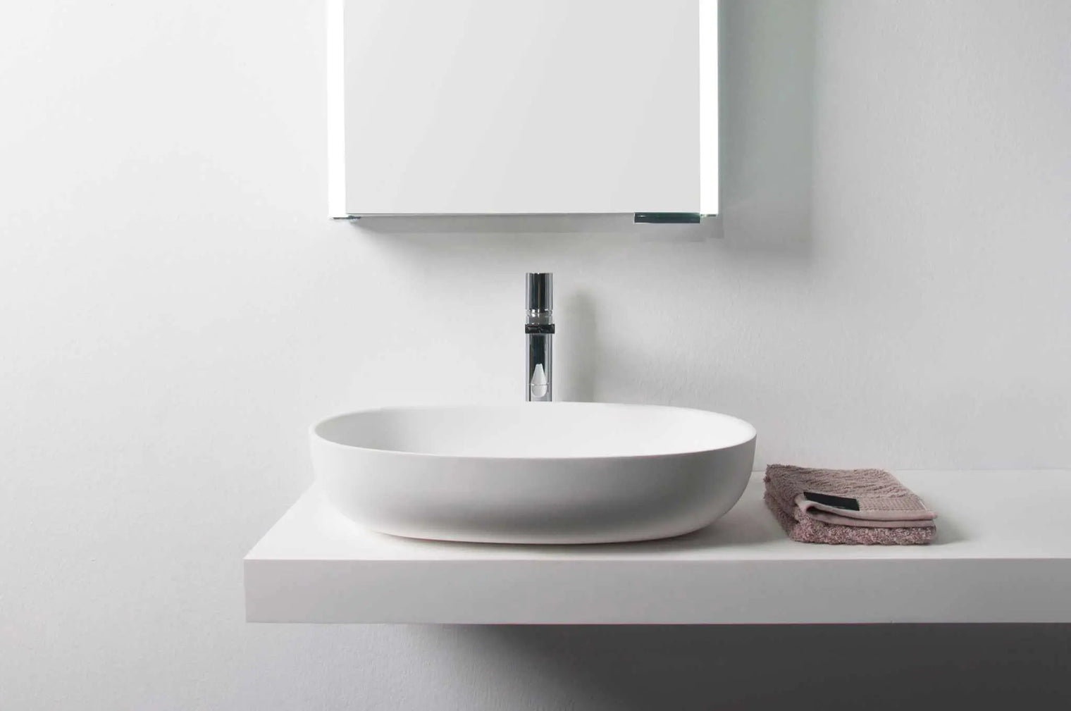 Niagara 60-OVERCOUNTER WASHBASINS-訂造一體無縫洗手盆,Tailor made Washbasins,waterbasin hk, 浴室物料,浴室裝修,訂造洗手盆,浴室翻新,Bathroomware ,Bespoke bathroom,浴室配件,訂造浴室潔具,訂造浴室傢俬,香港 浴室設計 公司,best custom bathroom furniture HK, Infinite Bath