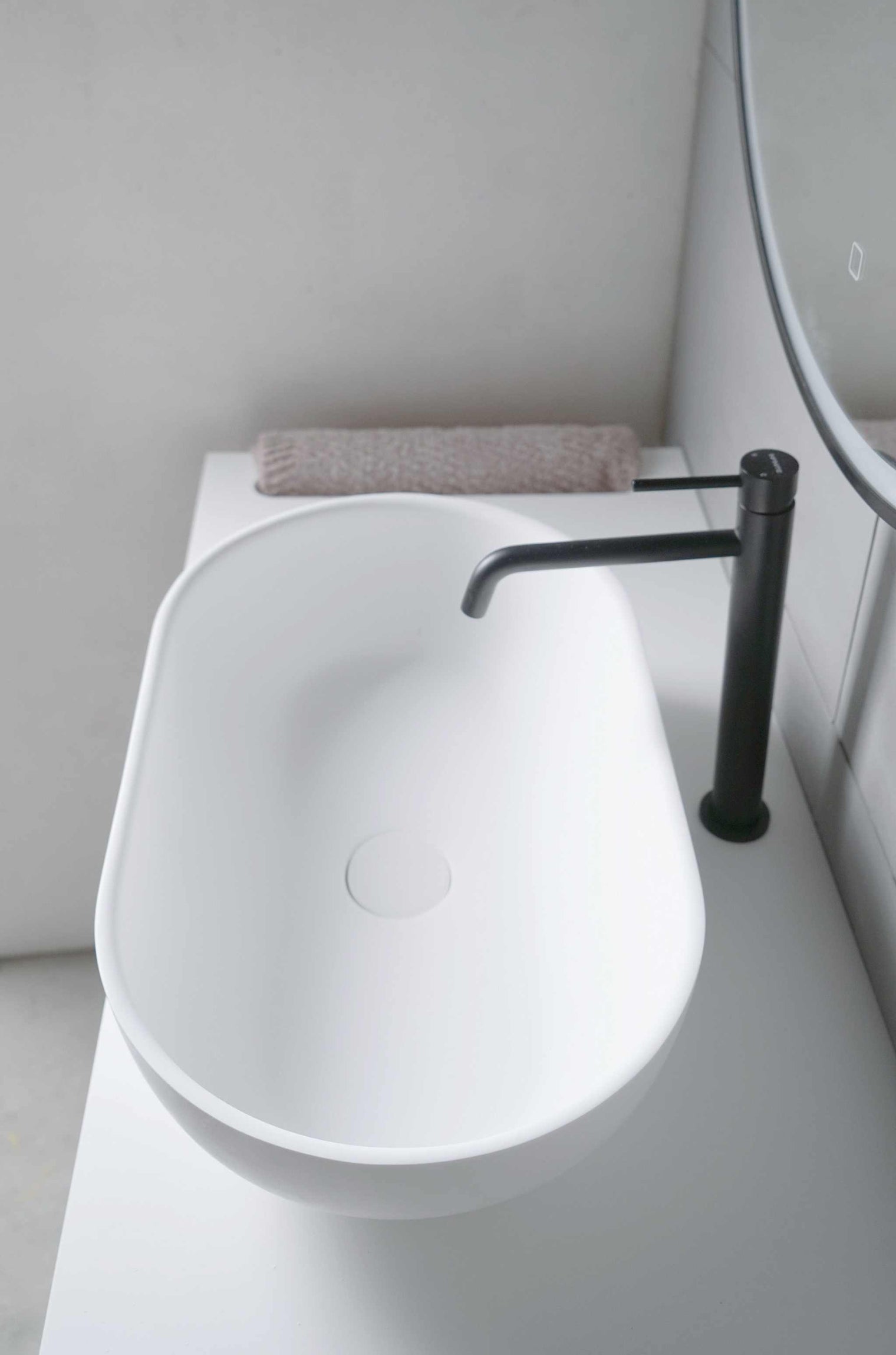 Niagara E 55-OVERCOUNTER WASHBASINS-訂造一體無縫洗手盆,Tailor made Washbasins,waterbasin hk, 浴室物料,浴室裝修,訂造洗手盆,浴室翻新,Bathroomware ,Bespoke bathroom,浴室配件,訂造浴室潔具,訂造浴室傢俬,香港 浴室設計 公司,best custom bathroom furniture HK, Infinite Bath