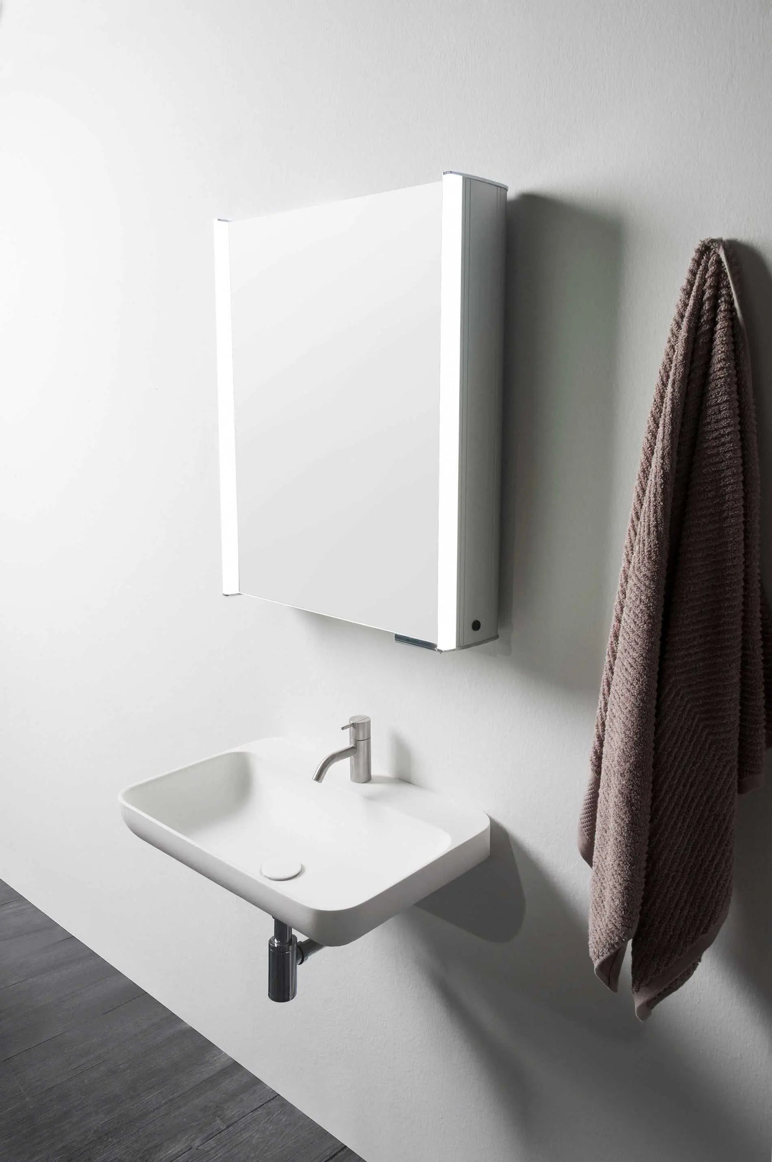 Niagara WM 60-WALL MOUNT WASHBASINS-訂造一體無縫洗手盆,Tailor made Washbasins,waterbasin hk, 浴室物料,浴室裝修,訂造洗手盆,浴室翻新,Bathroomware ,Bespoke bathroom,浴室配件,訂造浴室潔具,訂造浴室傢俬,香港 浴室設計 公司,best custom bathroom furniture HK, Infinite Bath