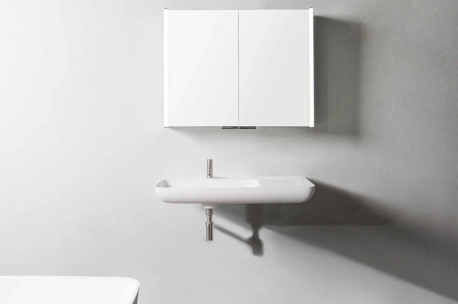 Niagara WM 90L-WALL MOUNT WASHBASINS-訂造一體無縫洗手盆,Tailor made Washbasins,waterbasin hk, 浴室物料,浴室裝修,訂造洗手盆,浴室翻新,Bathroomware ,Bespoke bathroom,浴室配件,訂造浴室潔具,訂造浴室傢俬,香港 浴室設計 公司,best custom bathroom furniture HK, Infinite Bath