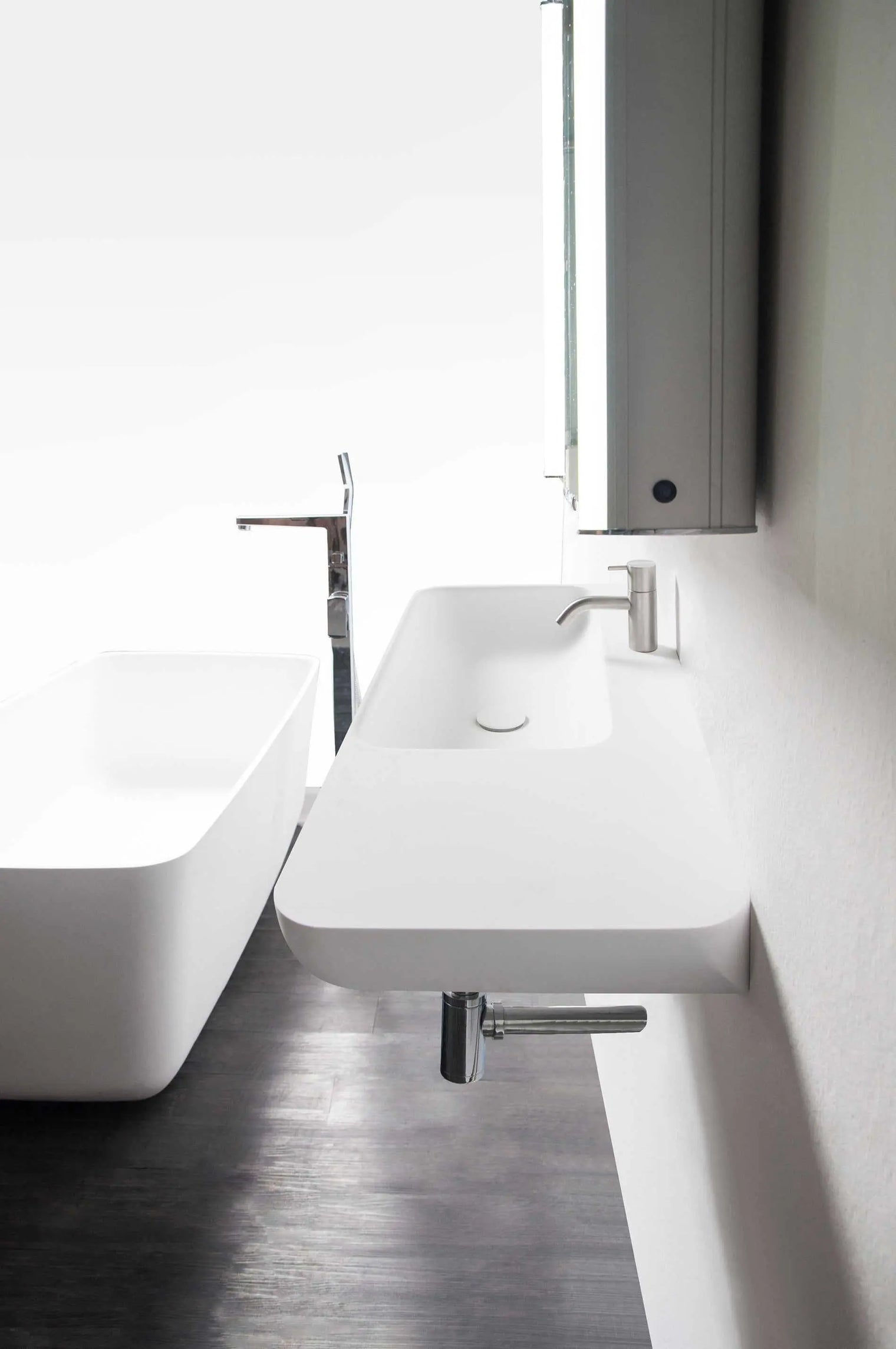 Niagara WM 90L-WALL MOUNT WASHBASINS-訂造一體無縫洗手盆,Tailor made Washbasins,waterbasin hk, 浴室物料,浴室裝修,訂造洗手盆,浴室翻新,Bathroomware ,Bespoke bathroom,浴室配件,訂造浴室潔具,訂造浴室傢俬,香港 浴室設計 公司,best custom bathroom furniture HK, Infinite Bath