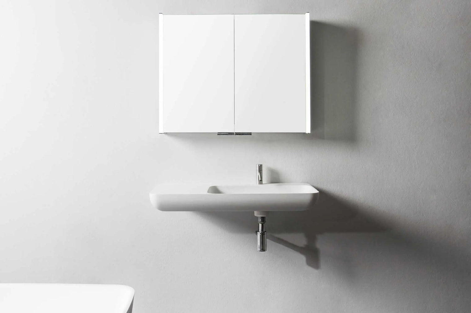 Niagara WM 90R-WALL MOUNT WASHBASINS-訂造一體無縫洗手盆,Tailor made Washbasins,waterbasin hk, 浴室物料,浴室裝修,訂造洗手盆,浴室翻新,Bathroomware ,Bespoke bathroom,浴室配件,訂造浴室潔具,訂造浴室傢俬,香港 浴室設計 公司,best custom bathroom furniture HK, Infinite Bath