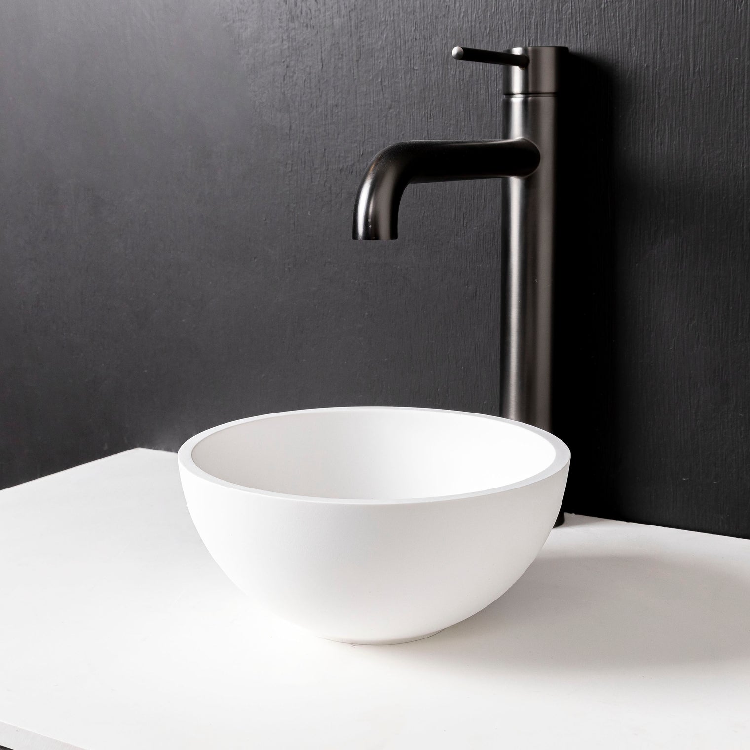 Super Thin Edge 22-OVERCOUNTER WASHBASINS-訂造一體無縫洗手盆,Tailor made Washbasins,waterbasin hk, 浴室物料,浴室裝修,訂造洗手盆,浴室翻新,Bathroomware ,Bespoke bathroom,浴室配件,訂造浴室潔具,訂造浴室傢俬,香港 浴室設計 公司,best custom bathroom furniture HK, Infinite Bath