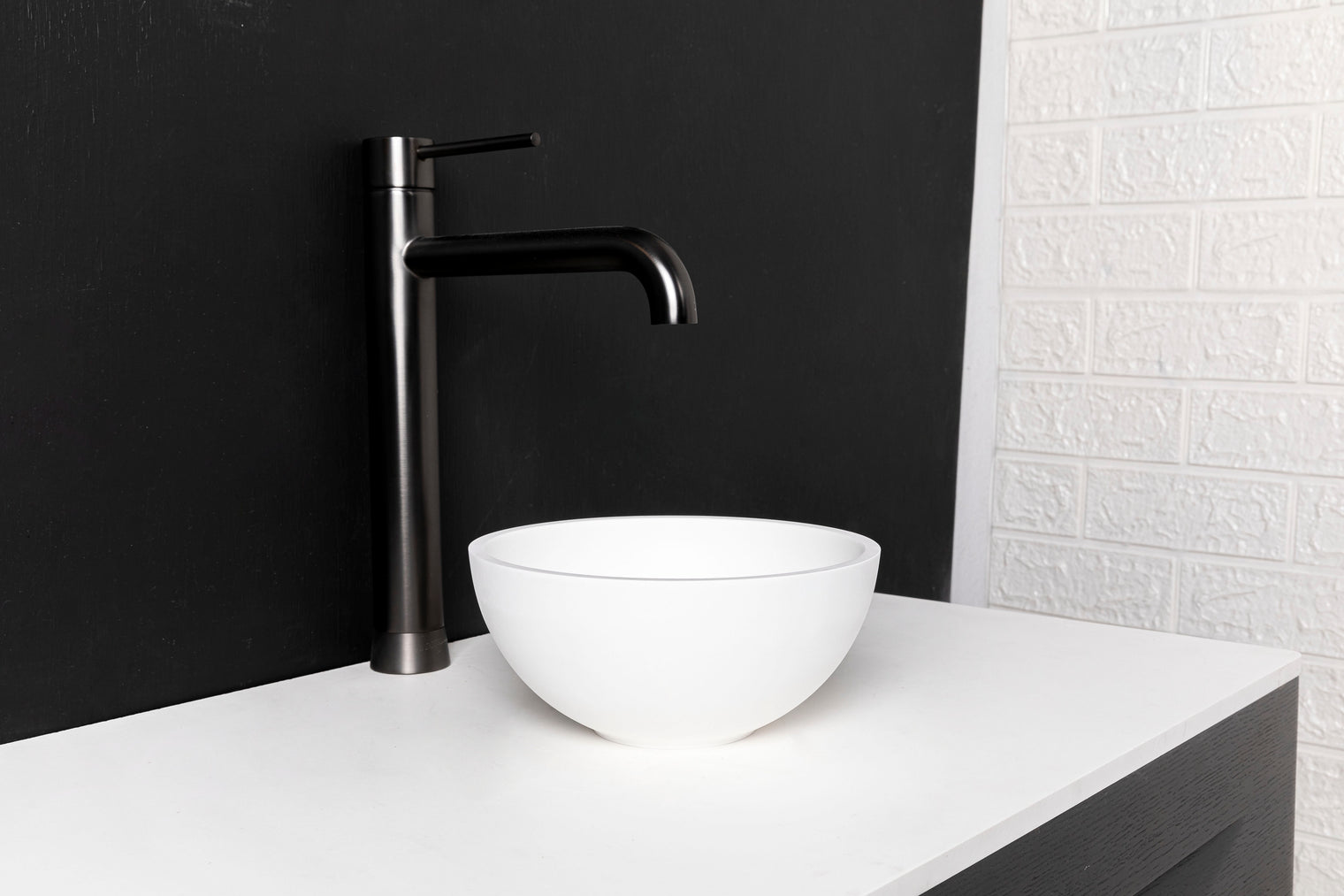 Super Thin Edge 22-OVERCOUNTER WASHBASINS-訂造一體無縫洗手盆,Tailor made Washbasins,waterbasin hk, 浴室物料,浴室裝修,訂造洗手盆,浴室翻新,Bathroomware ,Bespoke bathroom,浴室配件,訂造浴室潔具,訂造浴室傢俬,香港 浴室設計 公司,best custom bathroom furniture HK, Infinite Bath