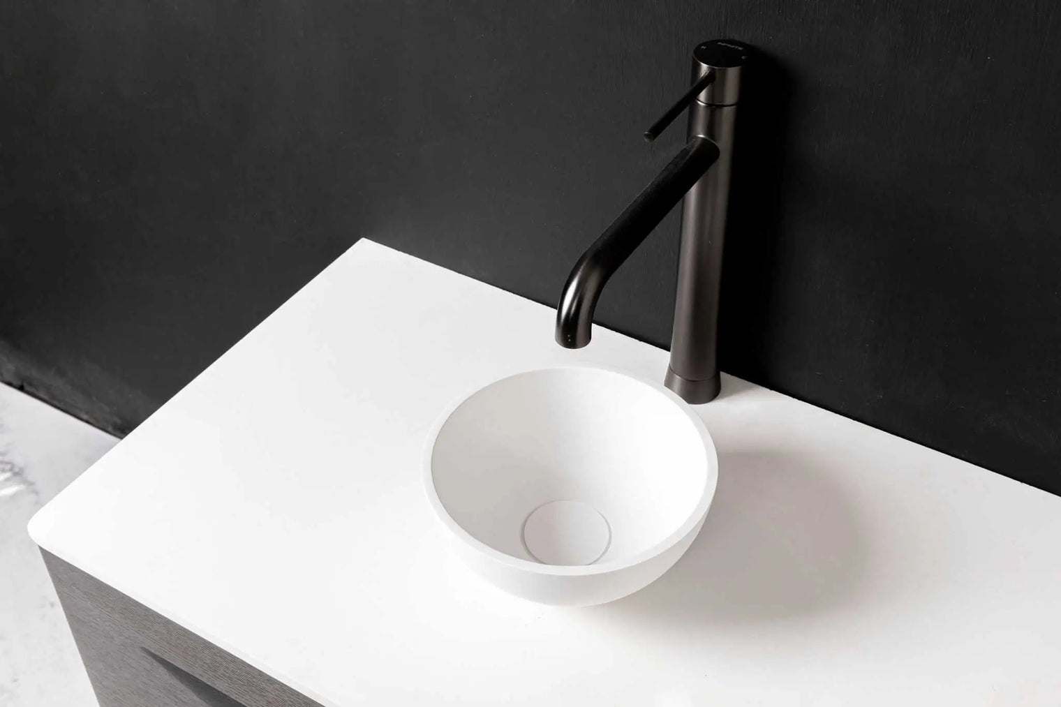 Super Thin Edge 22-OVERCOUNTER WASHBASINS-訂造一體無縫洗手盆,Tailor made Washbasins,waterbasin hk, 浴室物料,浴室裝修,訂造洗手盆,浴室翻新,Bathroomware ,Bespoke bathroom,浴室配件,訂造浴室潔具,訂造浴室傢俬,香港 浴室設計 公司,best custom bathroom furniture HK, Infinite Bath