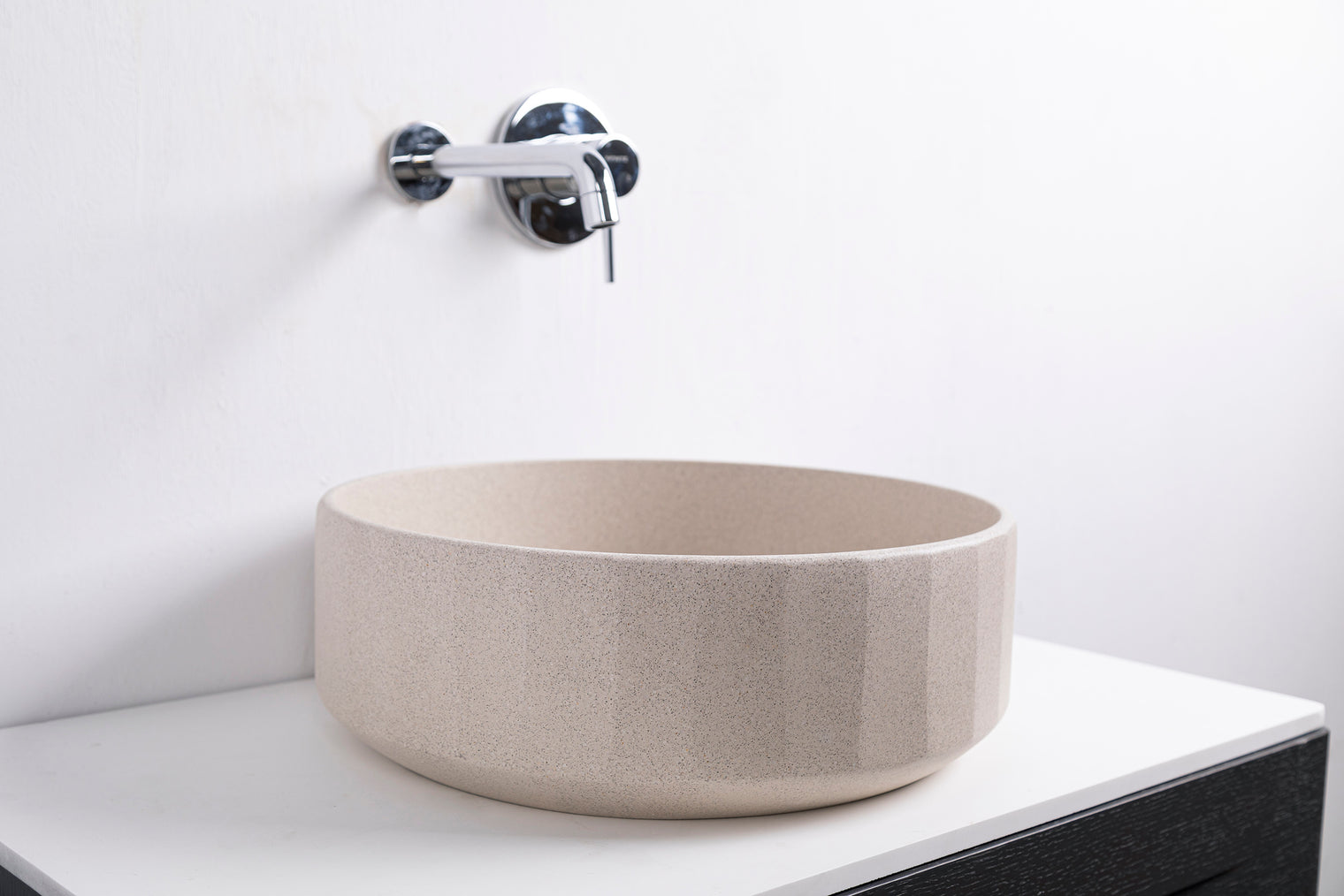 TRENTO D42-OVERCOUNTER WASHBASINS-訂造一體無縫洗手盆,Tailor made Washbasins,waterbasin hk, 浴室物料,浴室裝修,訂造洗手盆,浴室翻新,Bathroomware ,Bespoke bathroom,浴室配件,訂造浴室潔具,訂造浴室傢俬,香港 浴室設計 公司,best custom bathroom furniture HK, Infinite Bath