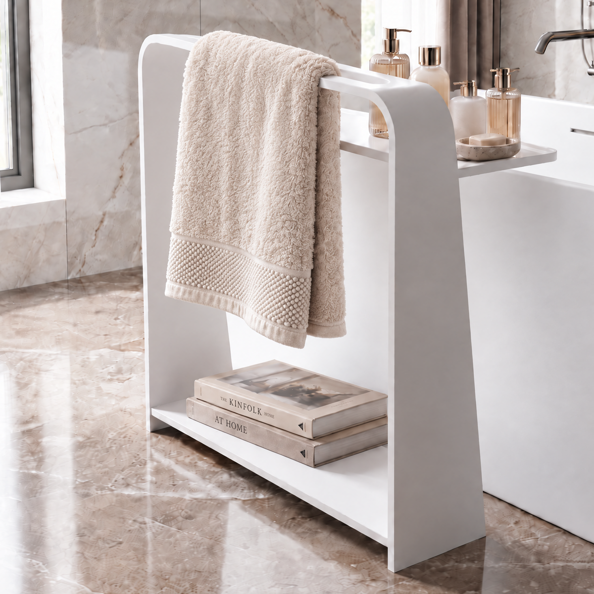 CIRQUE 128 Towel Stand